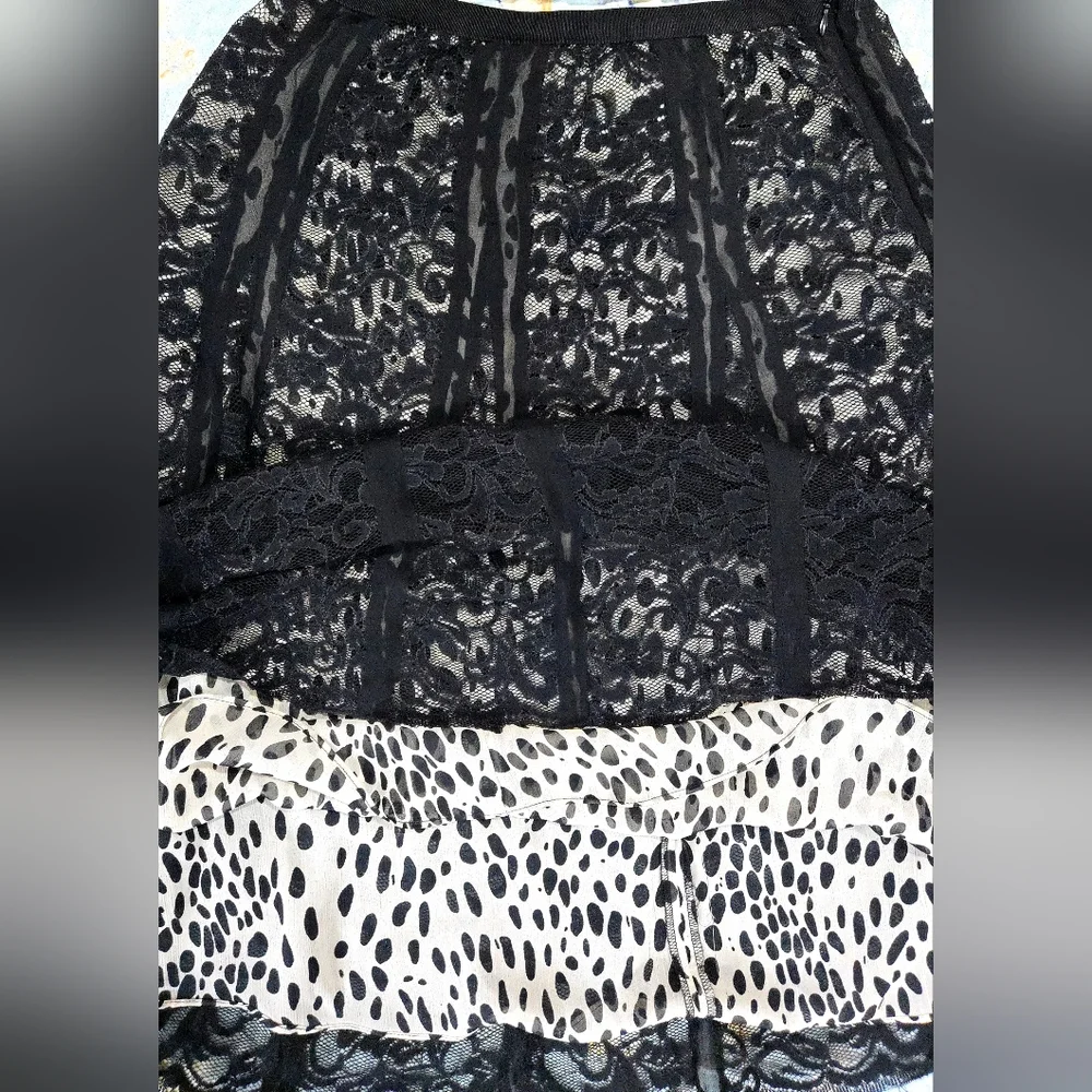 Harold's Black Floral Lace A-Line Skirt Silk‎ Lining Size 8 NWOT